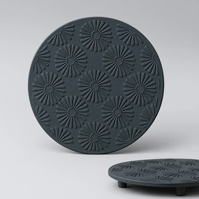 Dzbanek żeliwny z czarkami i podstawką KOGA, 1200 ml