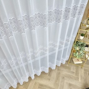 Firana gipiurowa na markizecie z trzema dekoracyjnymi pasami – wys. 260 cm