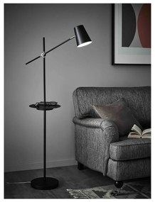 Czarna lampa stojąca z półką Markslöjd Linear