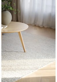 Naturalny okrągły stolik w dekorze dębu 90x90 cm Yumi – Rowico