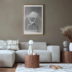 Plakat Niesamowita poza 29,7x42 cm z ramą złotą z marginesem ARTGEIST B