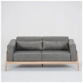 Ciemnoszara sofa z bawolej skóry z konstrukcją z litego drewna dębowego Gazzda Fawn, 180 cm