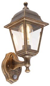 Zewnetrzna Antyczna lampa ścienna złota IP44 z czujnikiem ruchu - Capital klasyczny/Antyczny Oswietlenie zewnetrzne