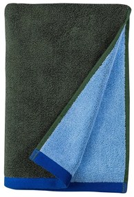 Ciemnozielono-niebieski ręcznik kąpielowy z bawełny organicznej frotte 70x133 cm Soft – Mette Ditmer Denmark