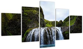 Obraz klifu z wodospadem (125x70 cm)