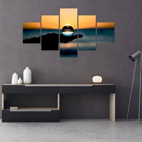 Obraz szklane kule w dłoni (125x70 cm)