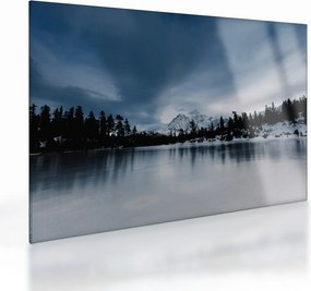 Obraz na szkle - Na zamarzniętym jeziorze (70x50 cm)