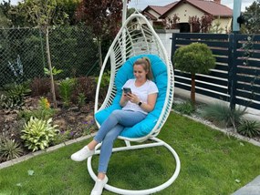 Fotel wiszący BELLISSIMO (fotel + stelaż) z białego technorattanu z niebieską poduchą, pokrowiec GRATIS