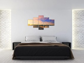 Obraz żółtego samochodu na polu (125x70 cm)