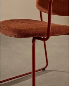 Metalowe krzesło z podłokietnikami w kolorze terakoty Meli – Kave Home