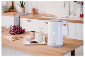 Biały czajnik elektryczny 1,5 l Sense KO693110 – Tefal