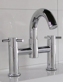Rzymska bateria wannowa Dietsche NEISSEBez główki prysznicowej