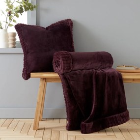 Ciemnofioletowy koc z mikropluszu 150x200 cm Velvet and Faux Fur – Catherine Lansfield