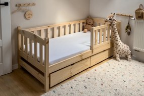 Łóżko dziecięce Alvins 70x140 drewniane z szufladami - sosna