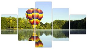 Obraz balonu na ogrzane powietrze nad jeziorem (125x70 cm)