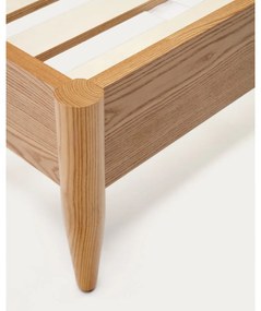 Beżowe łóżko dwuosobowe z litego drewna jesionowego ze stelażem 160x200 cm Octavia – Kave Home