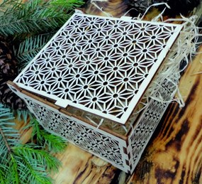 Vintage drewniane pudełko - łatwe, rozmiar: 12,6x12,6x8,2 cm, złożone
