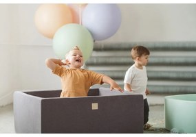 Kwadratowy suchy basen z piłeczkami 7cm dla dziecka, 110x110x40cm/400 piłek, bawełniany, jasnoszary, piłki: białe, czerwone - meowbaby®
