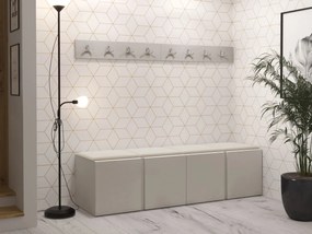 Garderoba Tavasz VII