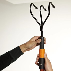 Kultywator QuikFit™ 30,5 cm FISKARS
