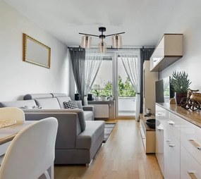 Lampa z trzema kloszami sufitowa beżowa A6-Z44