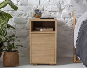 Wąska szafka nocna z drewna sosnowego Slim