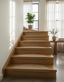 Zestaw 15 jasnobrązowych dywanowych nakładek na schody W0-C47