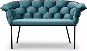 Sofa dwuosobowa Katthia - wygodna sofa z miękkim oparciem na czarnych metalowych nogach
