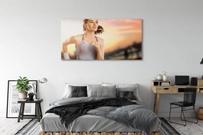 Duży obraz na płótnie Kobieta na Tle Nieba