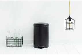 Stalowy kosz na śmieci z pedałem w kolorze matowej czerni 20 l NewIcon – Brabantia
