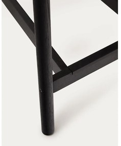Czarny hoker z litego drewna dębowego (wysokość siedziska 65 cm) Yalia – Kave Home
