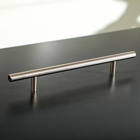 Outsunny Grill gazowy z pokrywą, 3 palniki, tłuszcz zatrzymywany w tacy, płyta z powłoką nieprzywierającą, 63x47x25 cm, Czarny/Srebrny