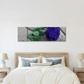 Obraz - Niebieska róża z zieloną łodygą (170x50 cm)