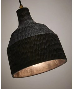 Czarna lampa wisząca z drewnianym kloszem ø 21 cm Amire – Kave Home