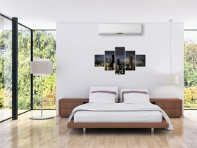 Obraz miasta w chmurach (125x70 cm)