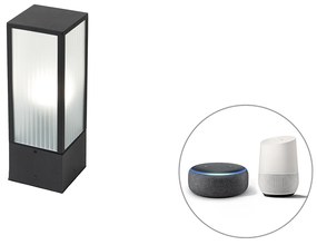 Zewnetrzna Inteligentna stojąca lampa zewnętrzna czarna z żebrowanym szkłem 40 cm w tym Wifi A60 - Charlois Nowoczesny Oswietlenie zewnetrzne