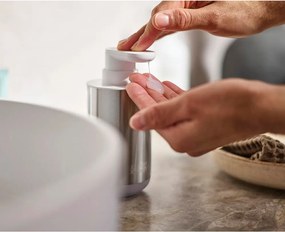 Dozownik do mydła ze stali nierdzewnej w kolorze srebra 300 ml Duo Steel – Joseph Joseph