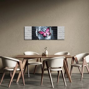 Obraz - Różowy motyl w ścianie (z zegarem) (90x30 cm)