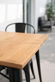 Kwadratowy stó z naturalnego drewna Torix 80 cm