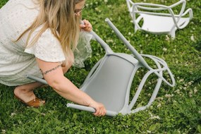Zestaw 4 białych krzeseł plastikowych KATO