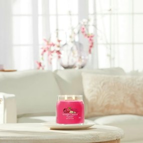 Yankee Candle Świeca zapachowa średnia SignatureRed Raspberry, 368 g, M