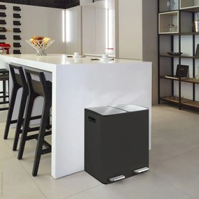 Stalowy kosz na śmieci 2x20 l do segregacji odpadów/z pedałem w kolorze matowej czerni Aliya – Spirella