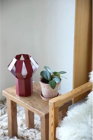 Czerwona metalowa lampa stołowa z metalowym kloszem (wysokość 27 cm) Octa – Markslöjd