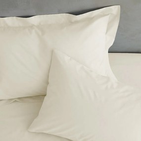 Kremowe prześcieradło z perkalu 230x260 cm Easy Iron Percale – Catherine Lansfield