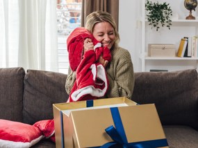 KOC I PODUSZKA WARM HUG CZERWONY 130x190 cm czerwony