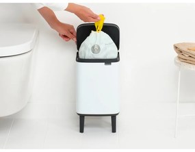 Biały stalowy kosz na śmieci 4 l Bo Hi – Brabantia