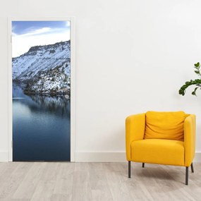 Fototapeta na drzwi - Zimowy krajobraz z jeziorem (95x205cm)