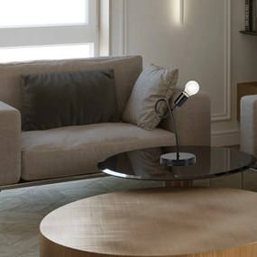 Czarna lampa stołowa − LAMKUR