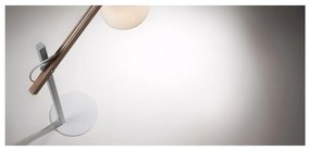 Biała lampa stołowa z litego drewna akacjowego z tekstylnym kloszem (wysokość 65 cm) Kosta – Kave Home