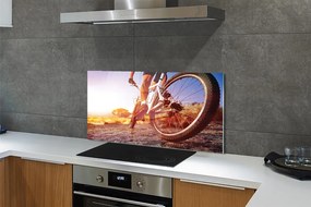 Panel szklany do Kuchni Rower na Górskiej Drodze o Zachodzie